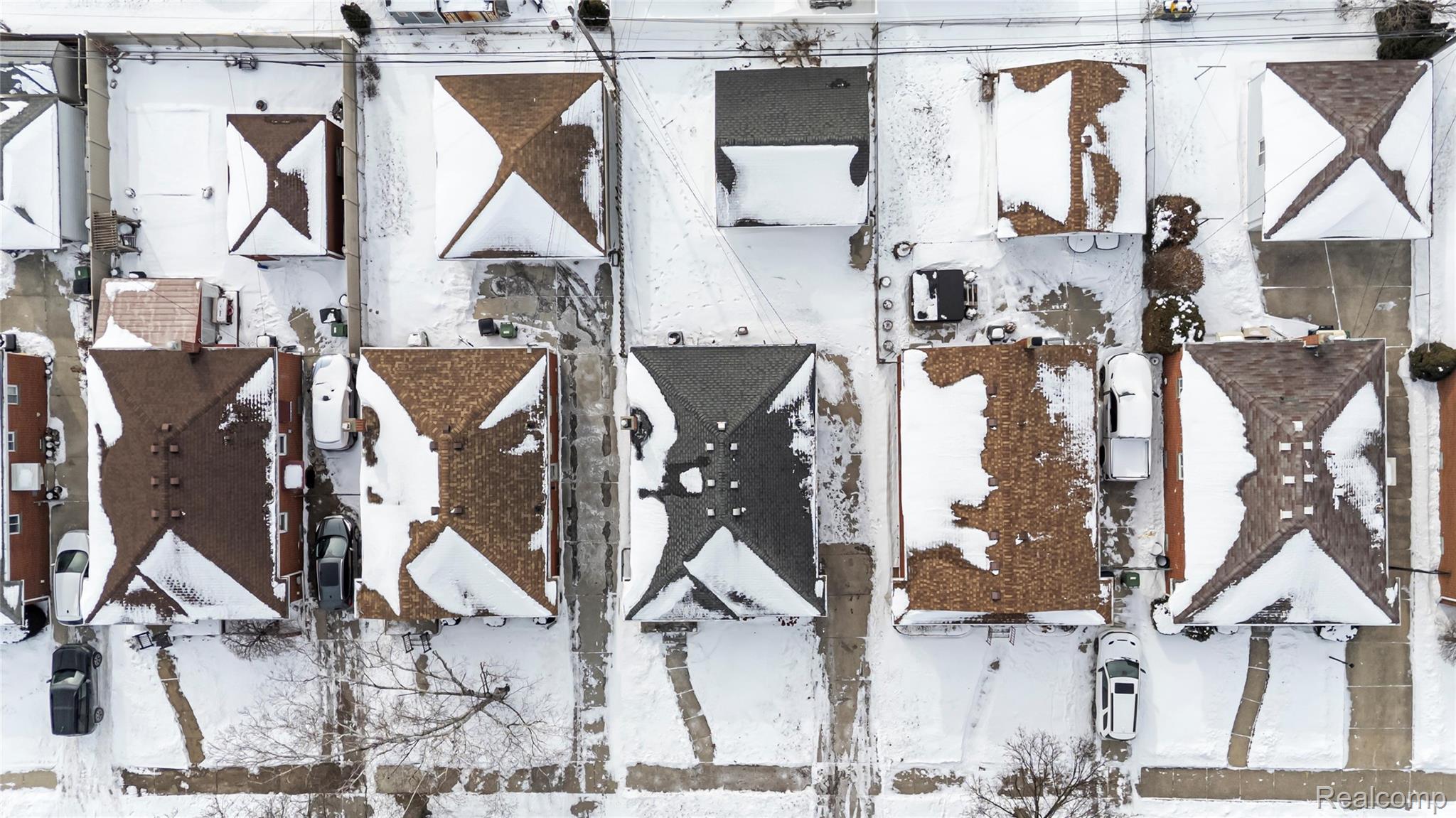 15219 University Street