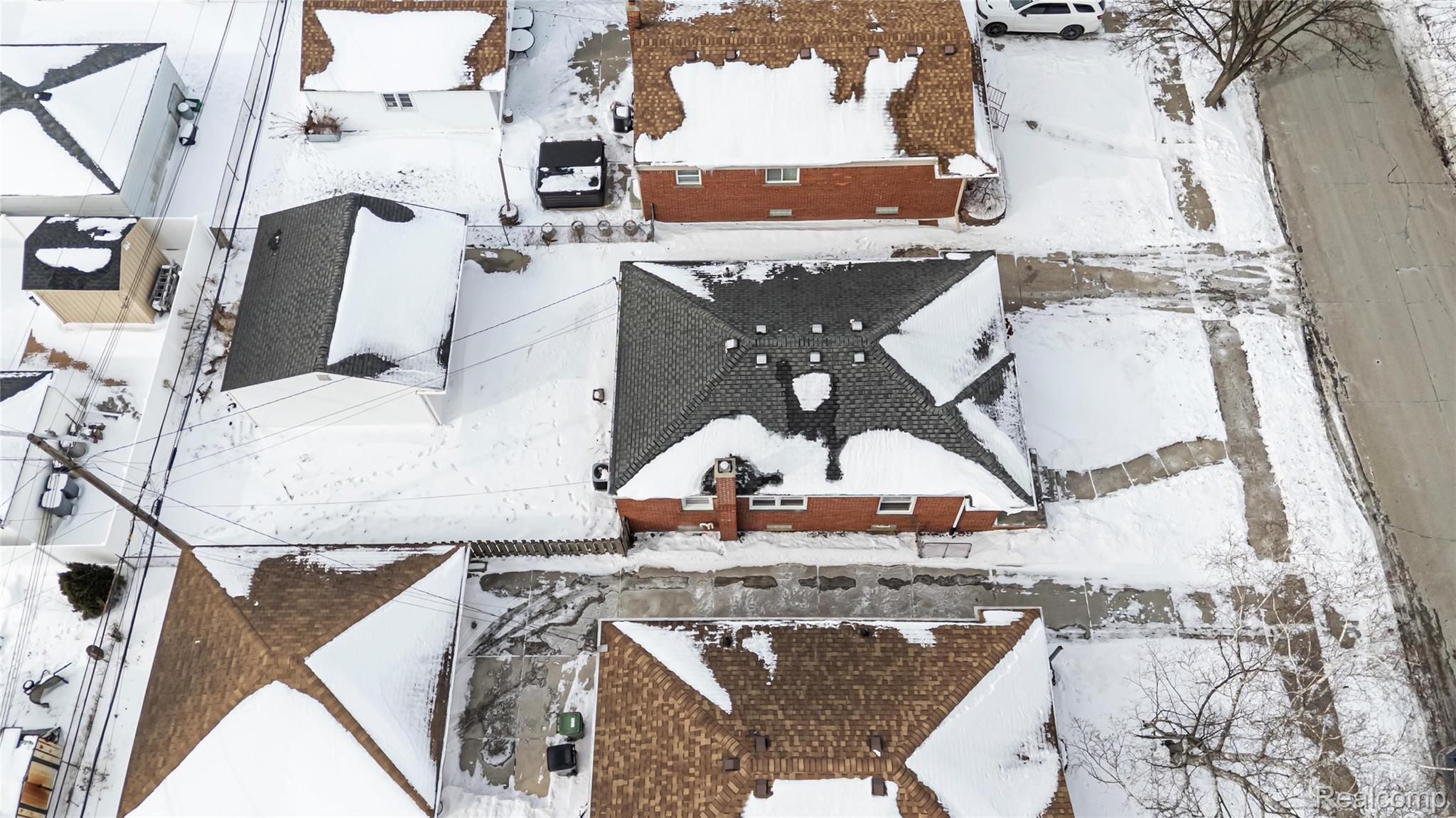 15219 University Street