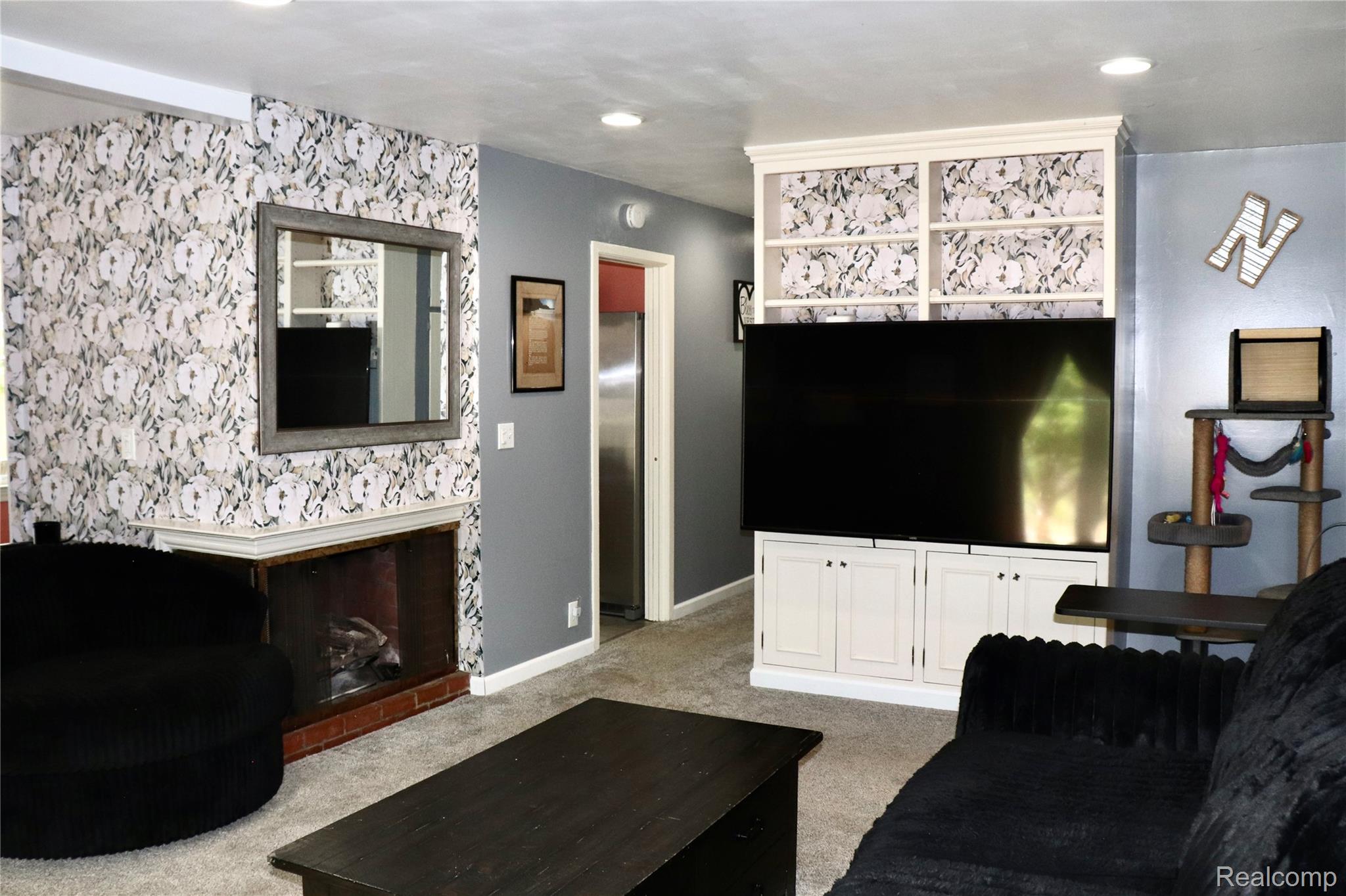 714 Country Club Lane