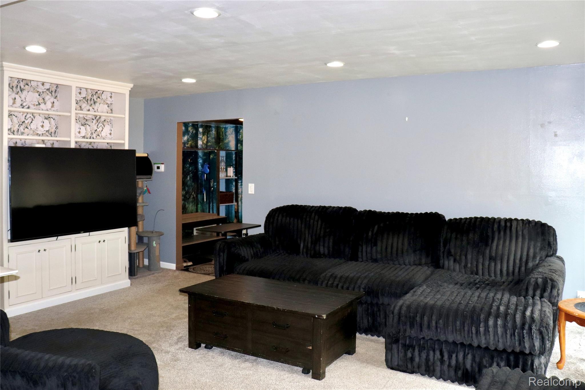 714 Country Club Lane