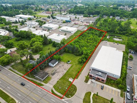 2137 N Opdyke Road Auburn Hills City MI 48326