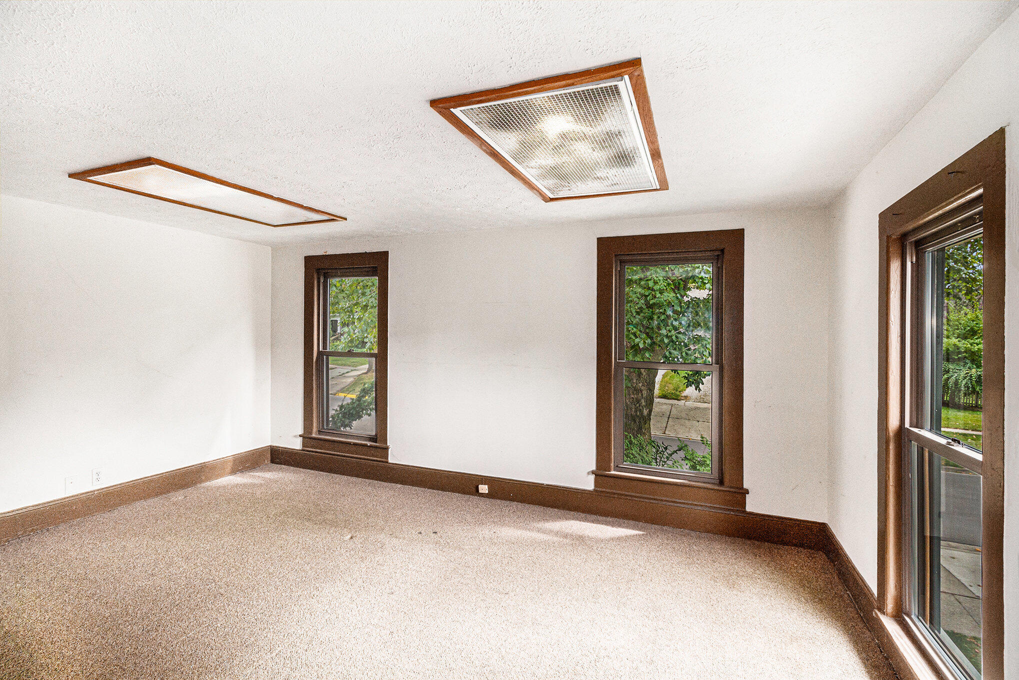 220 W Middle Street