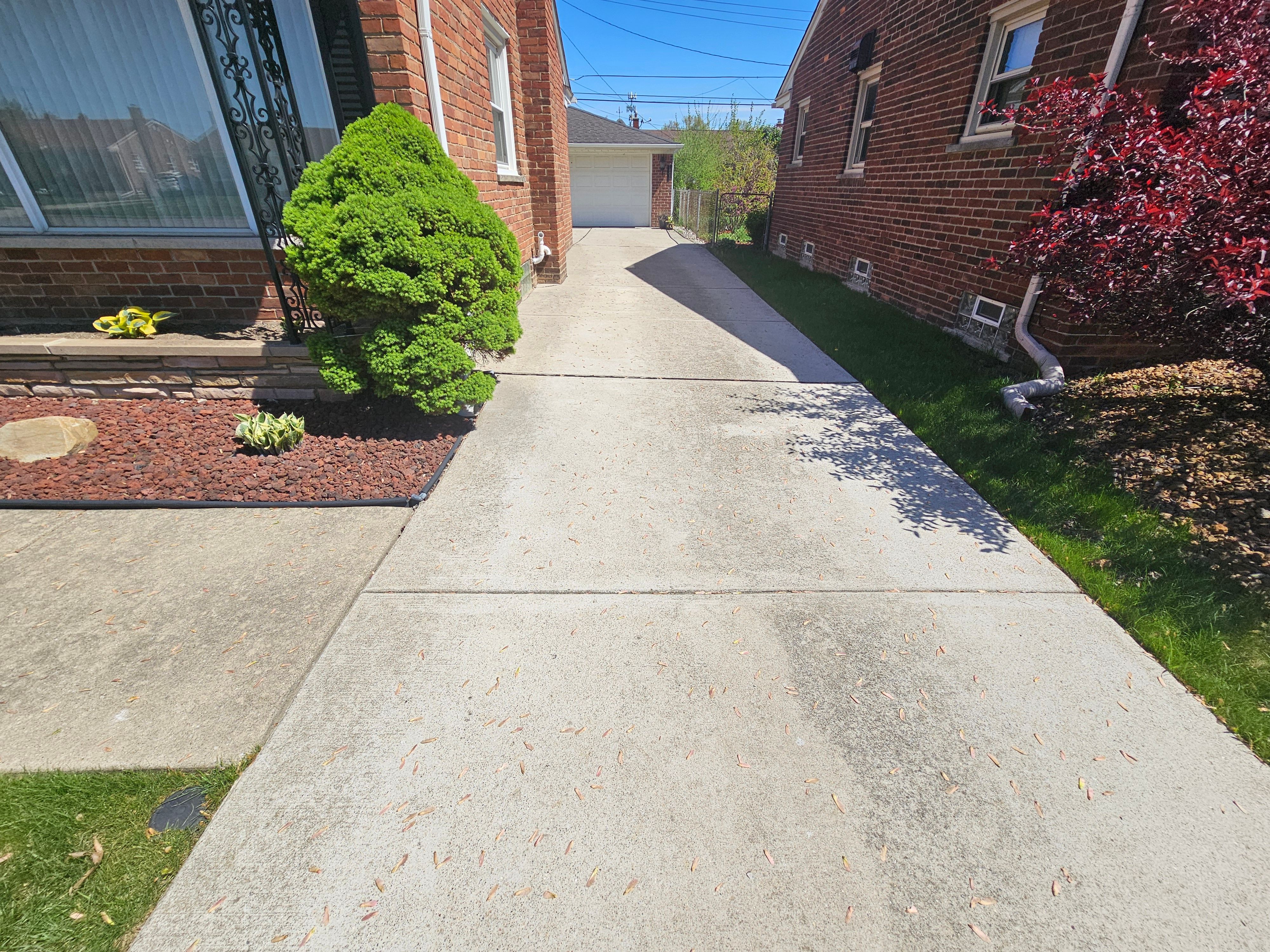 1231 Linden