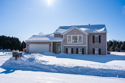 7540 Red Cedar Drive NE Courtland Township MI 49319