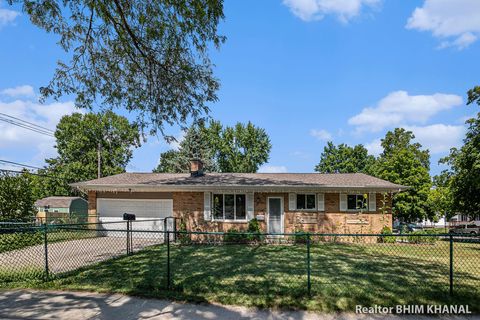 3100 Glenbrook Drive Lansing City MI 48911
