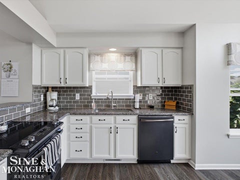Tiny photo for 4118 Aspen Cir Circle, Grand Blanc Charter Township, MI 48439 (MLS # 58050219619)