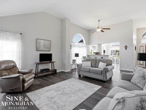 Tiny photo for 4118 Aspen Cir Circle, Grand Blanc Charter Township, MI 48439 (MLS # 58050219619)