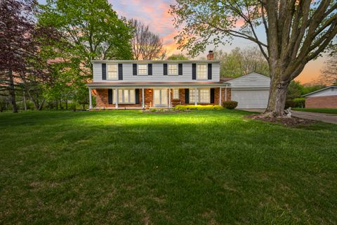 19168 Chelton Drive Beverly Hills Village MI 48025