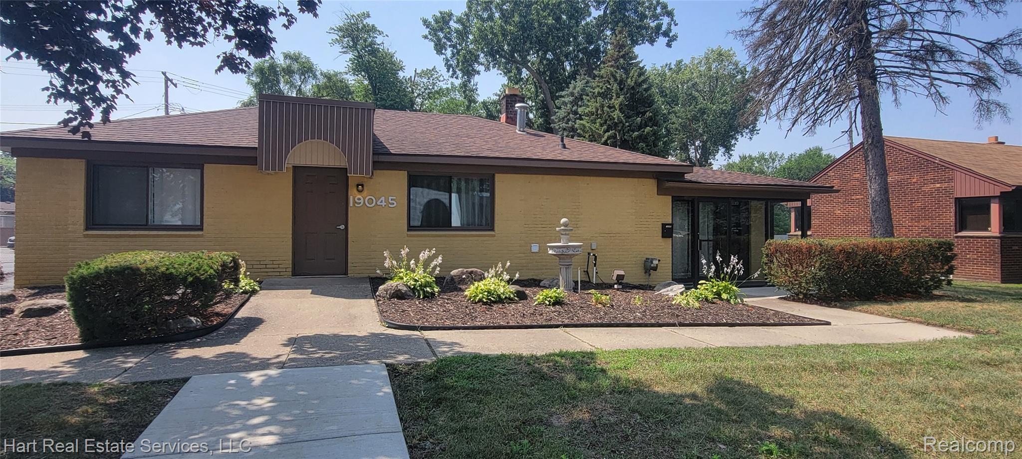 19045 W 10 Mile Road