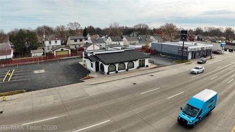 1297 Fort Street Wyandotte City MI 48192