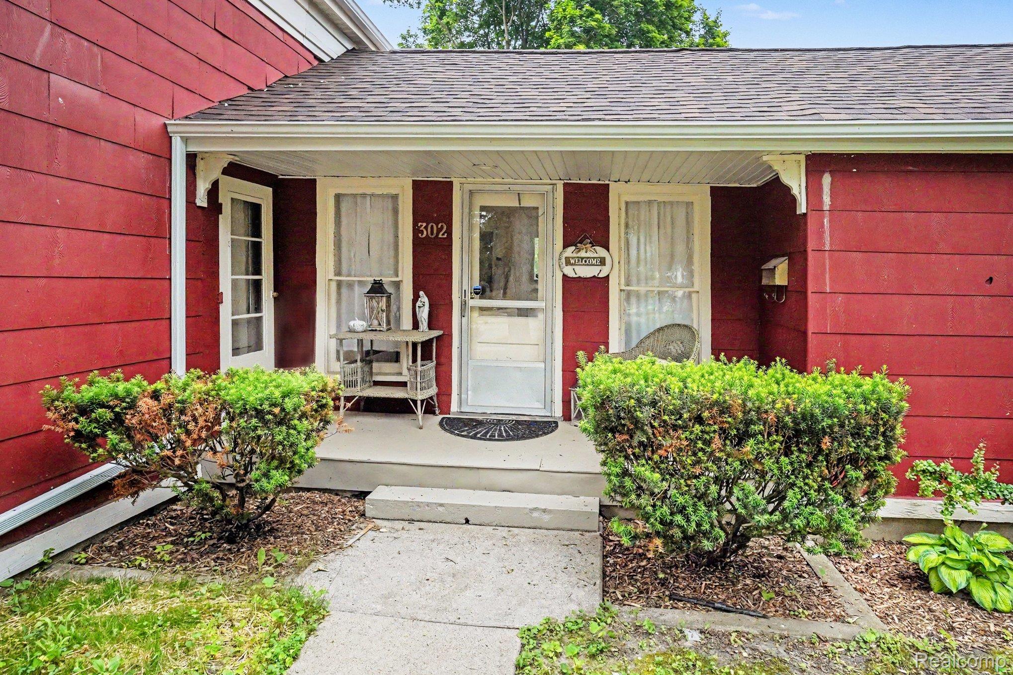 302 Hadley Street