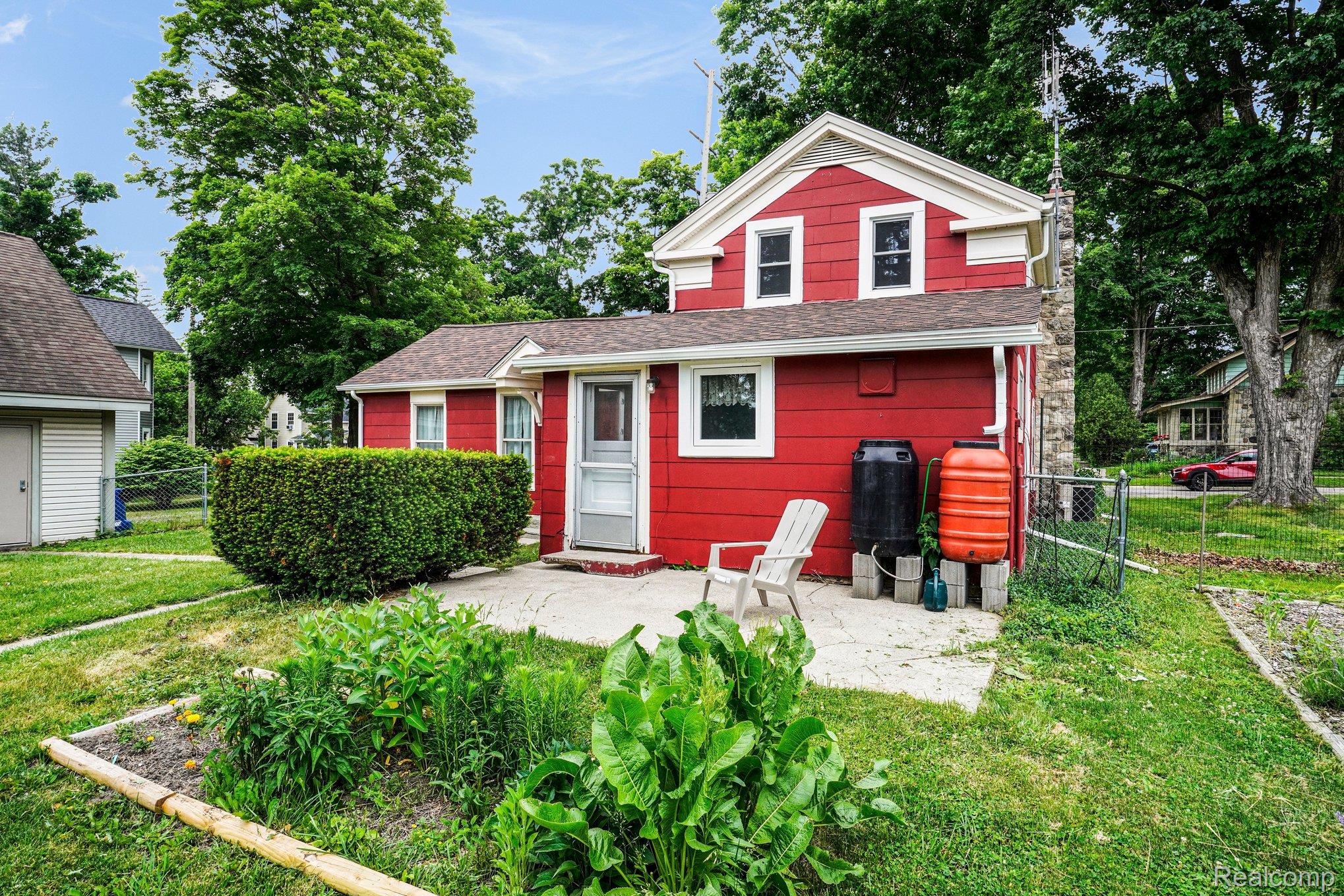 302 Hadley Street