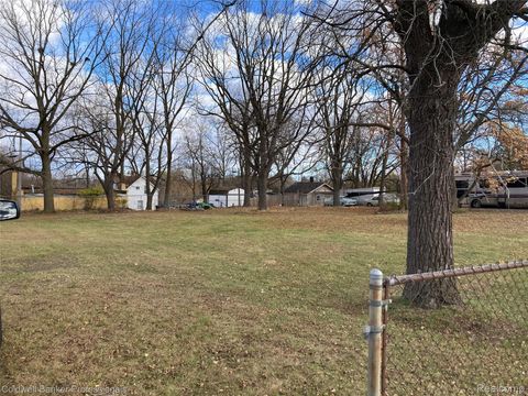 00 Riker Street Pontiac City MI 48342