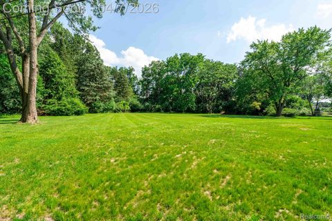 Tiny photo for 6284 Malvern Drive, Troy City, MI 48098 (MLS # 20261021774)