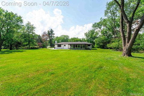 Tiny photo for 6284 Malvern Drive, Troy City, MI 48098 (MLS # 20261021774)