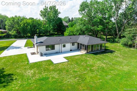 Tiny photo for 6284 Malvern Drive, Troy City, MI 48098 (MLS # 20261021774)