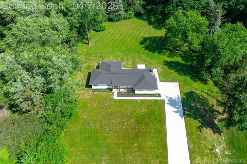 Tiny photo for 6284 Malvern Drive, Troy City, MI 48098 (MLS # 20261021774)
