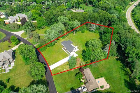 Tiny photo for 6284 Malvern Drive, Troy City, MI 48098 (MLS # 20261021774)