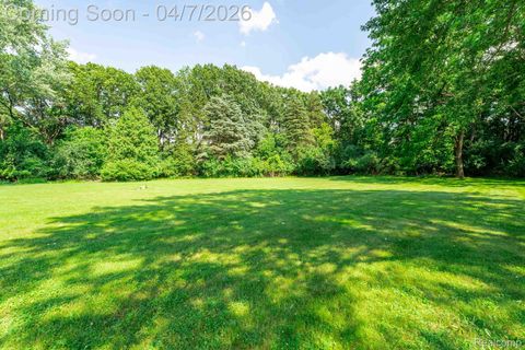Tiny photo for 6284 Malvern Drive, Troy City, MI 48098 (MLS # 20261021774)