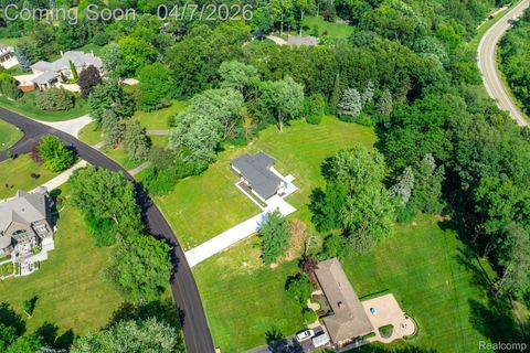 Tiny photo for 6284 Malvern Drive, Troy City, MI 48098 (MLS # 20261021774)