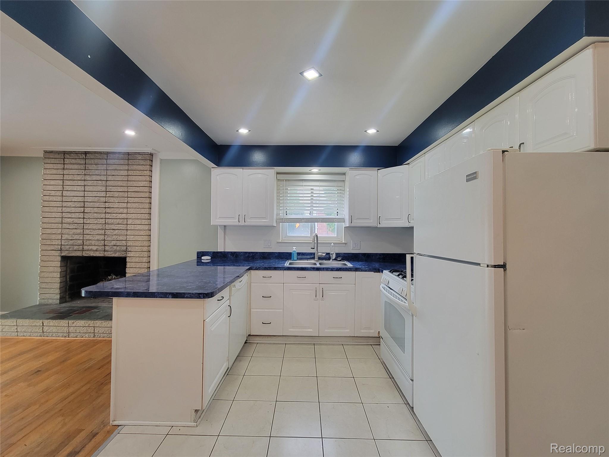 3136 Alden Drive
