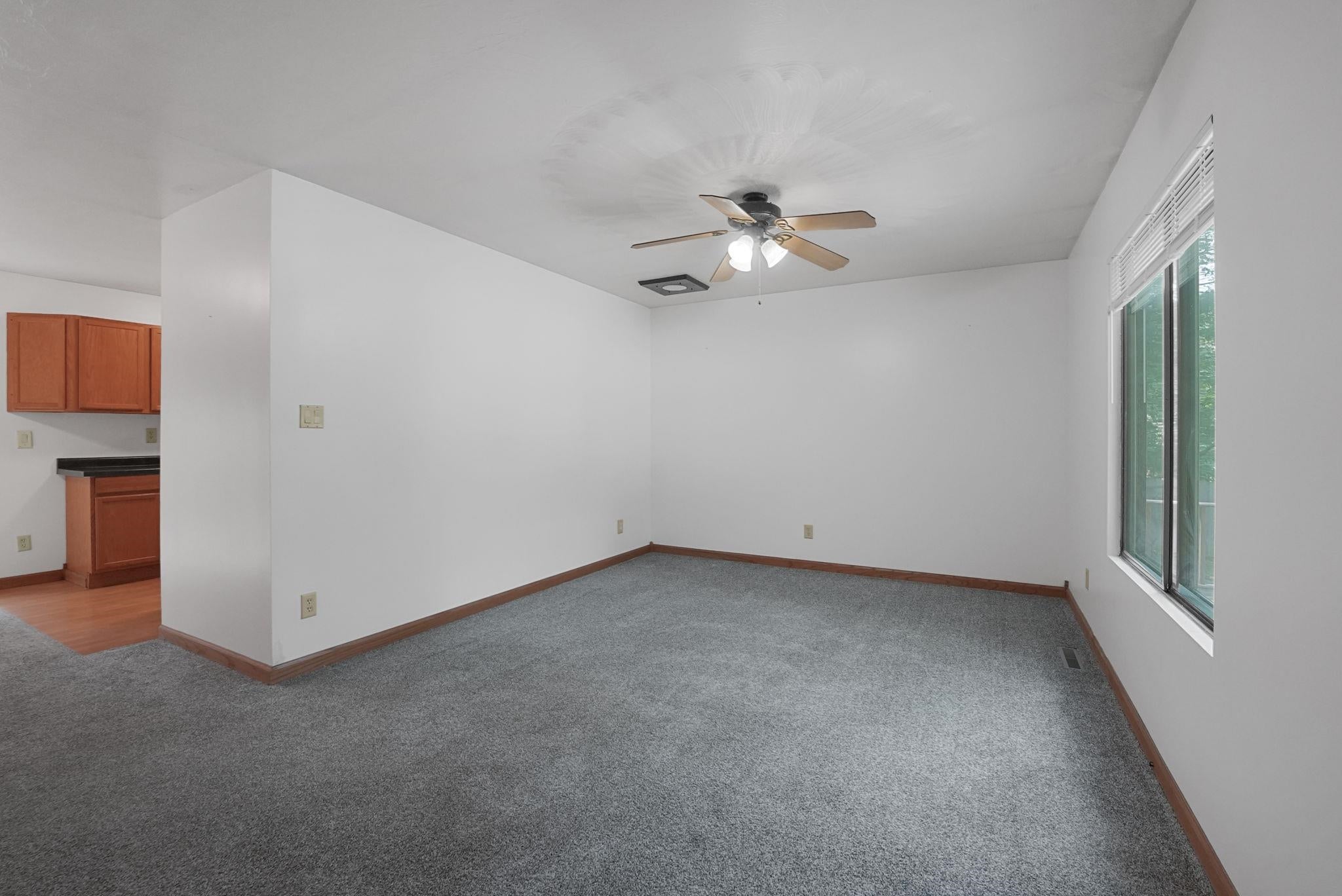 1392 Valley Drive