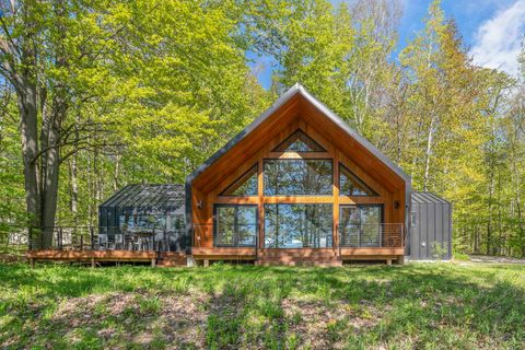 5091 Miles Road South Arm Township MI 49727