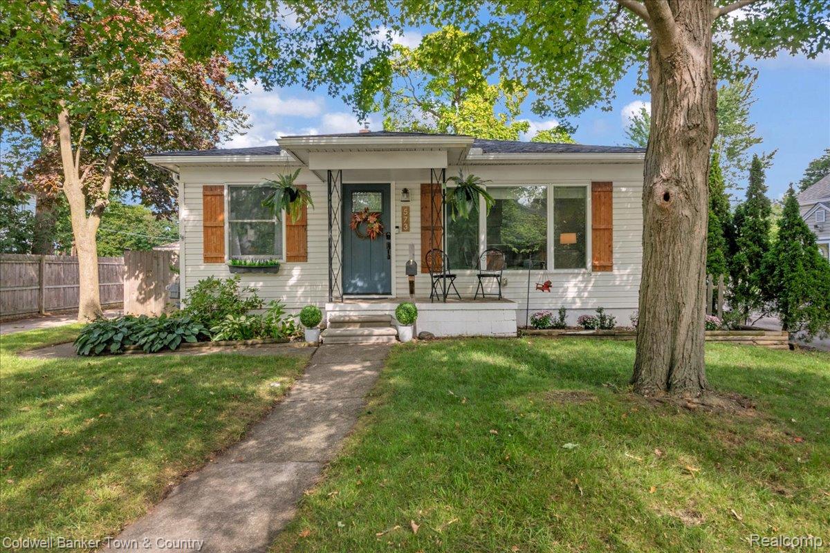 573 Parkland Boulevard