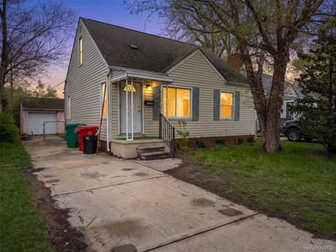 24811 Valley Avenue Eastpointe City MI 48021