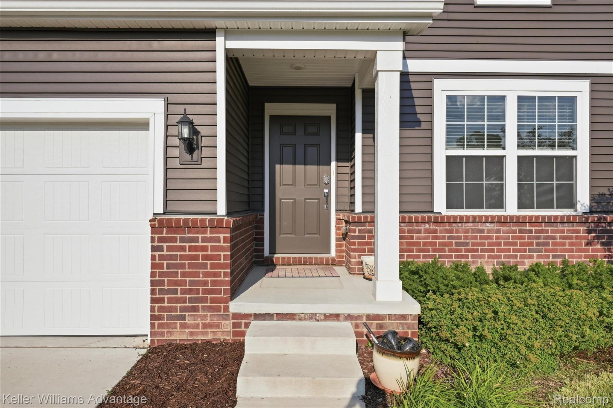 24506 Jade Drive