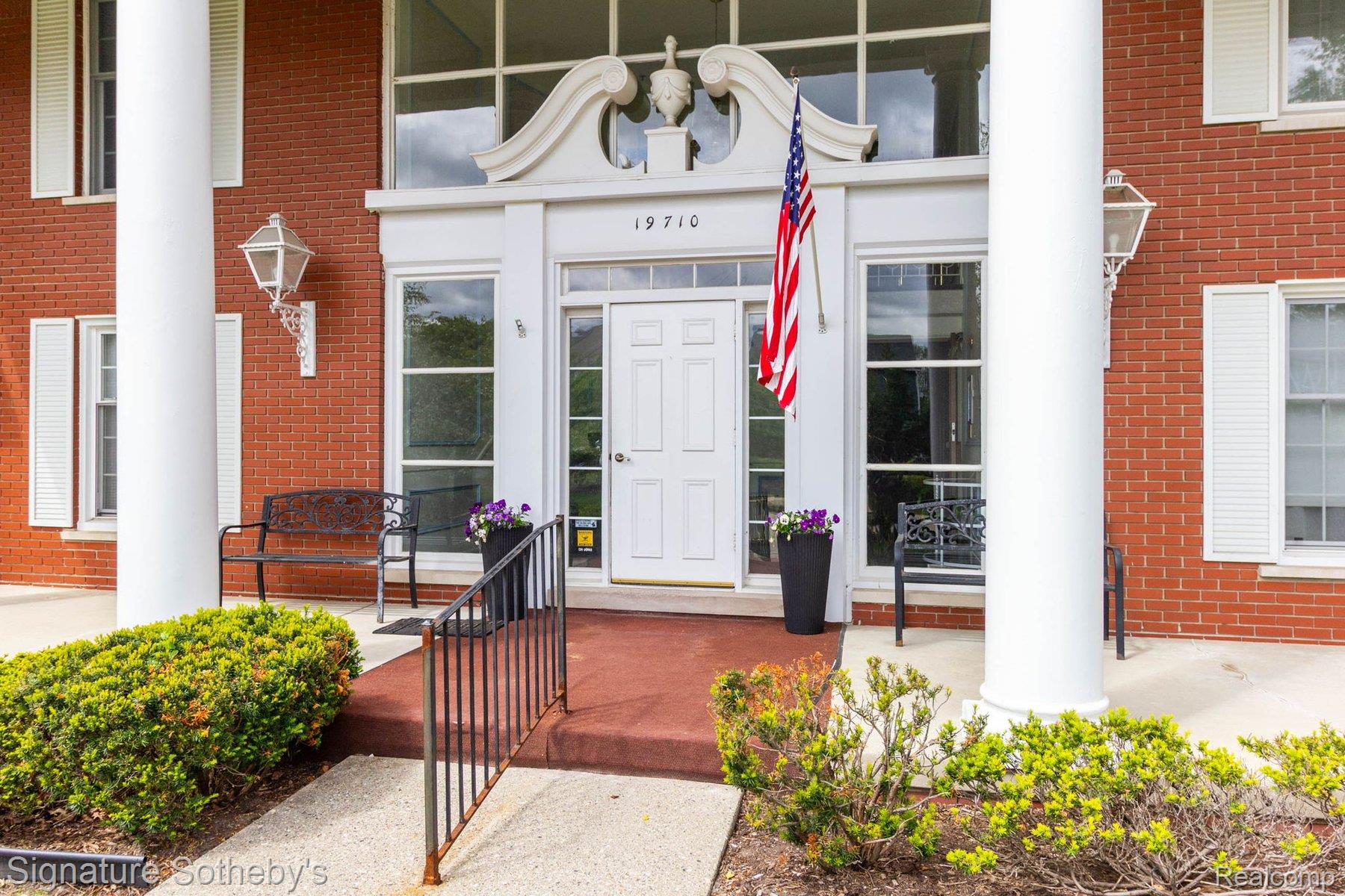 19710 W 13 Mile Road 101