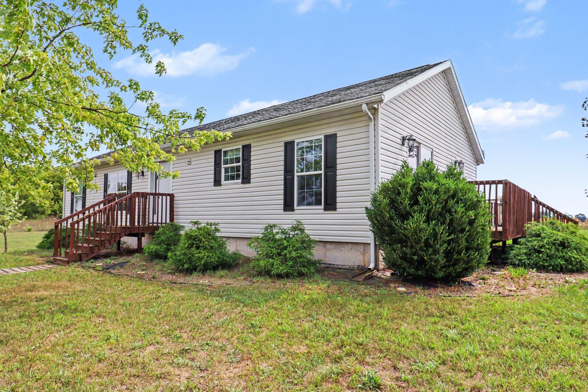 14743 Jefferson Road