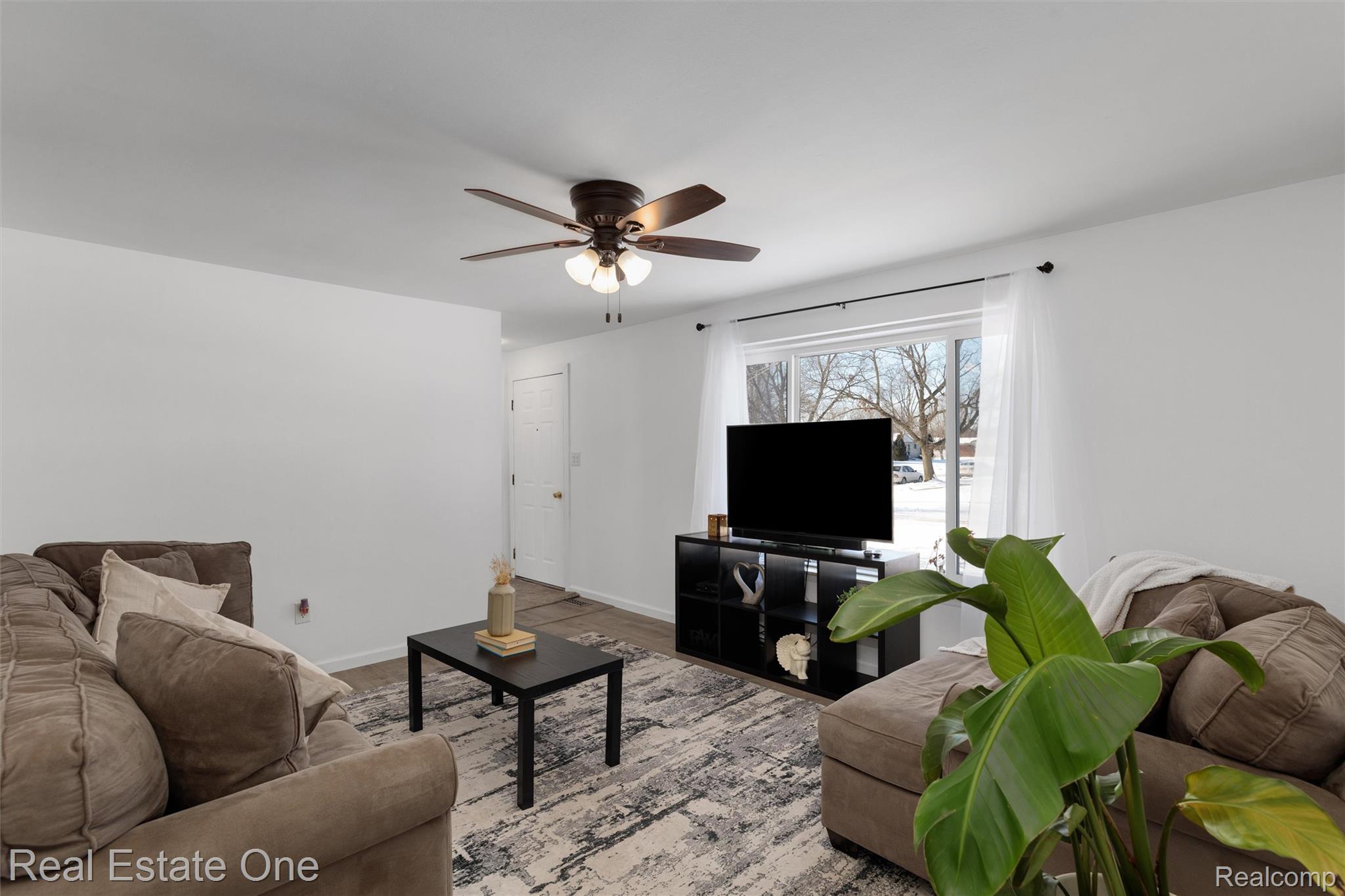 9535 Chamberlain Street