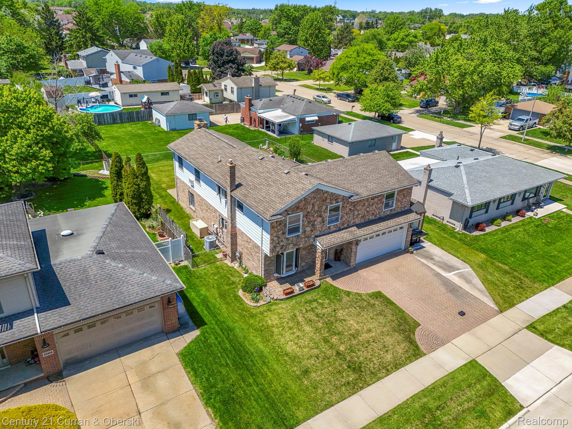 23312 E Fairway Drive