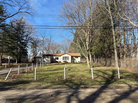 1460 Gravel Ridge Drive Rochester Hills City MI 48307