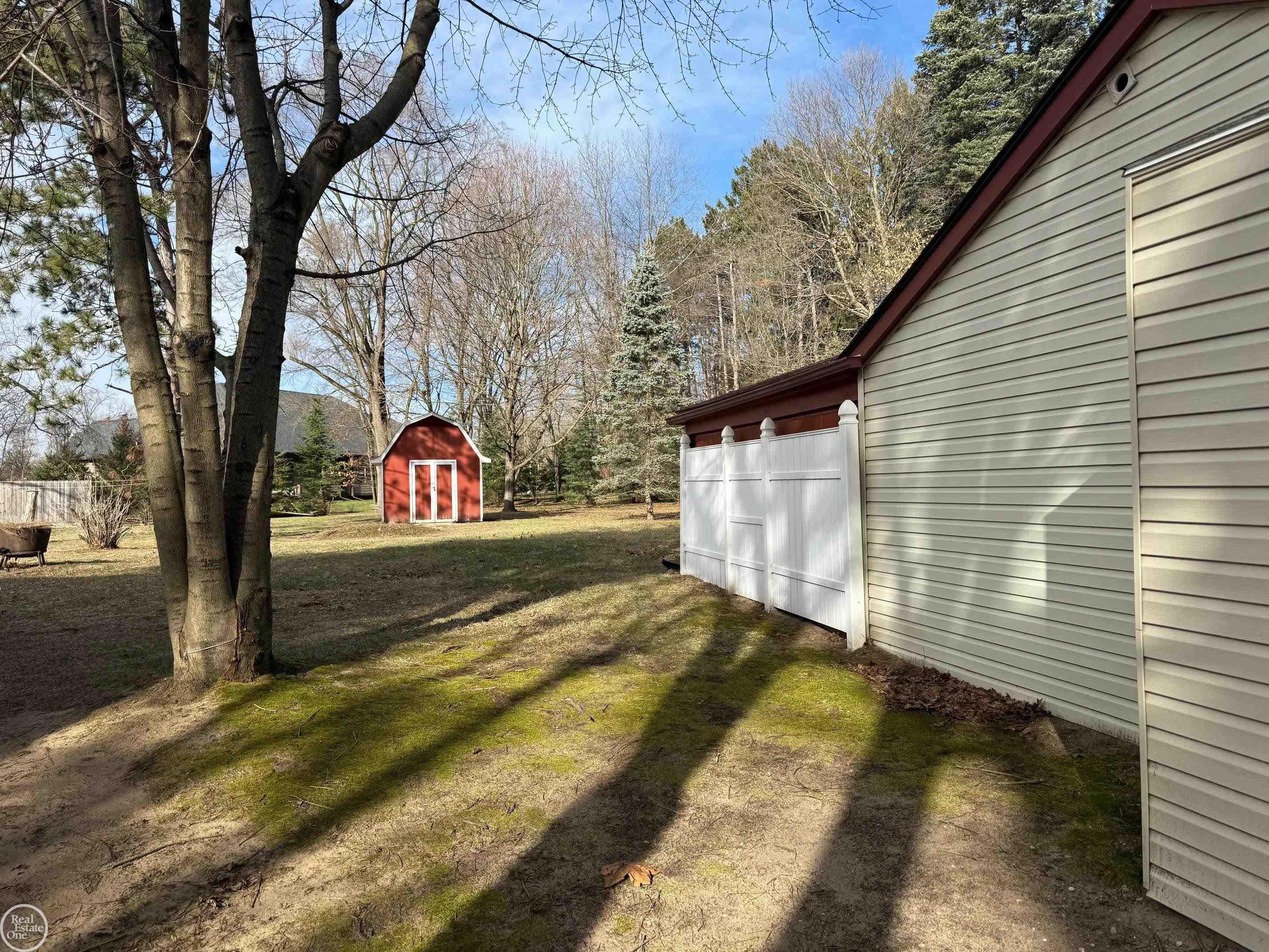 1460 Gravel Ridge Drive