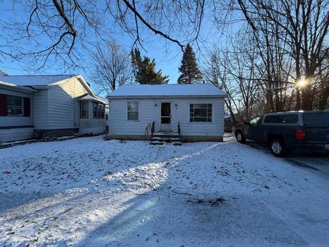 1521 Greenwich Street Saginaw City MI 48602