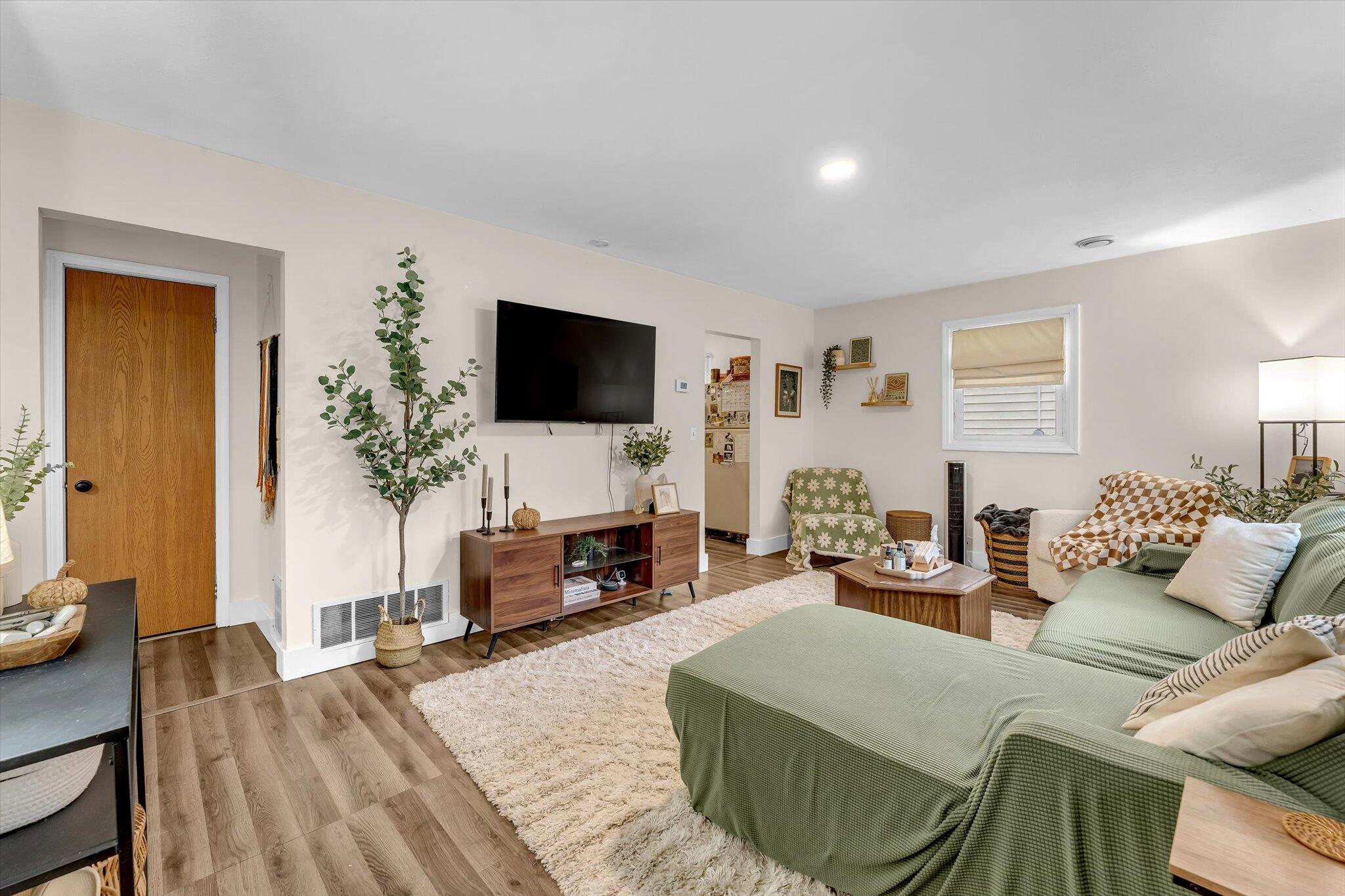 2828 Charlesgate Avenue SW