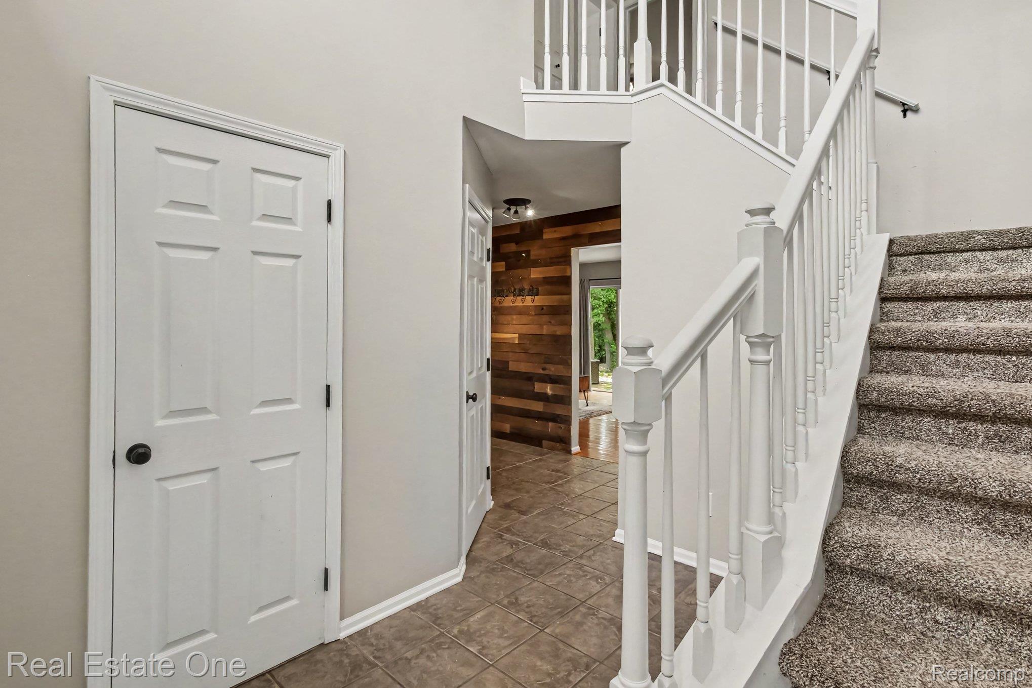 7926 Forest Creek Court
