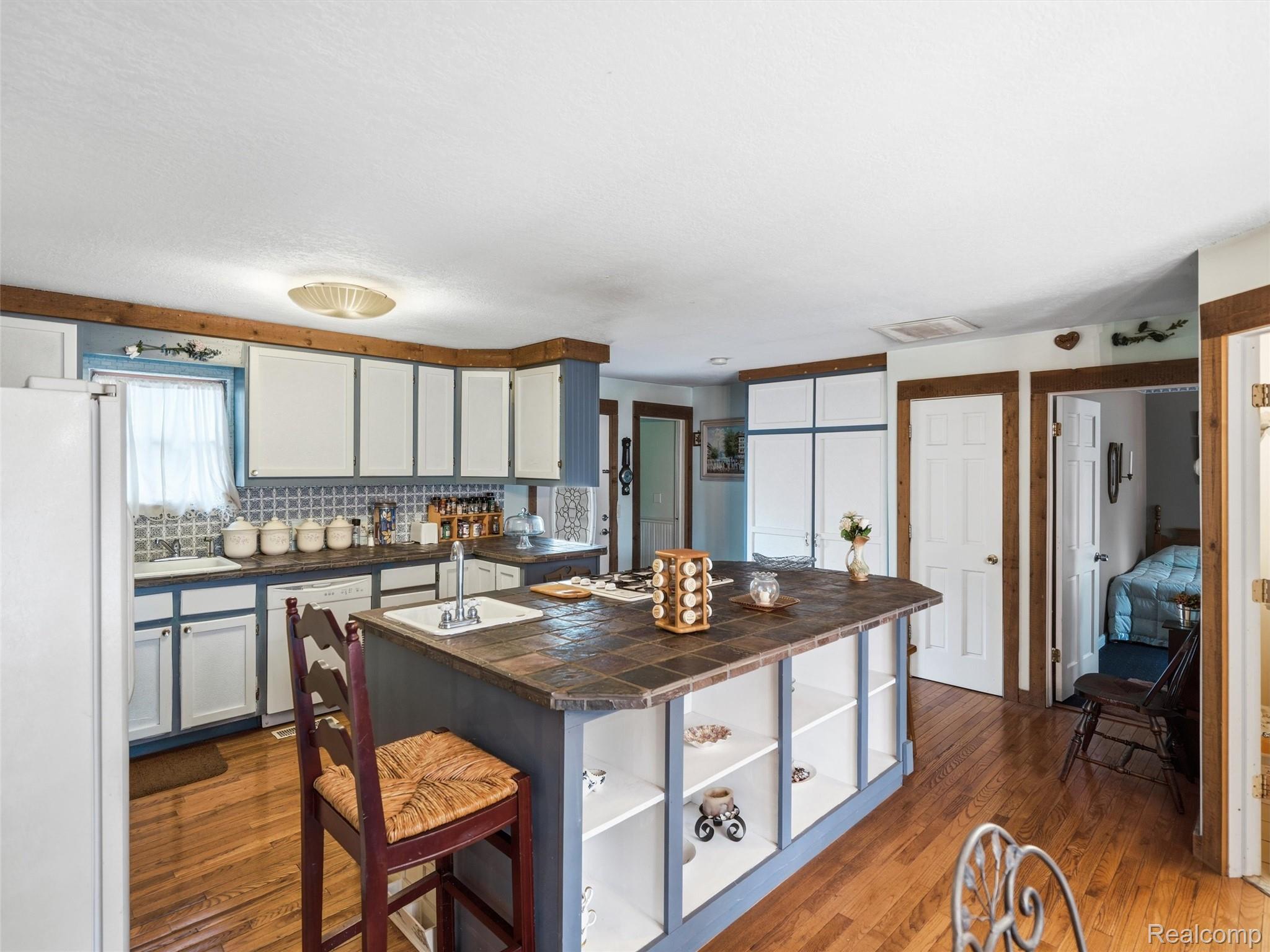 601 Holly Bush Drive