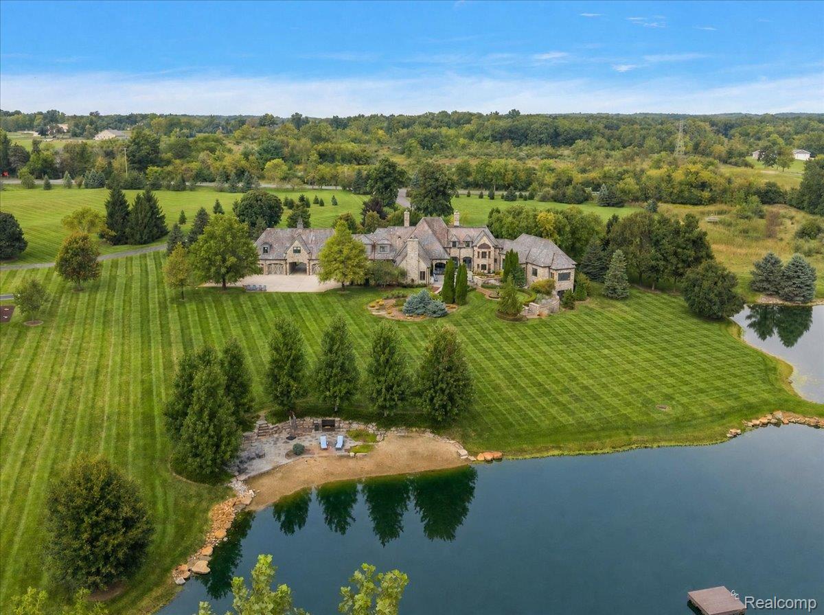 5333 Pleasant Lake Road