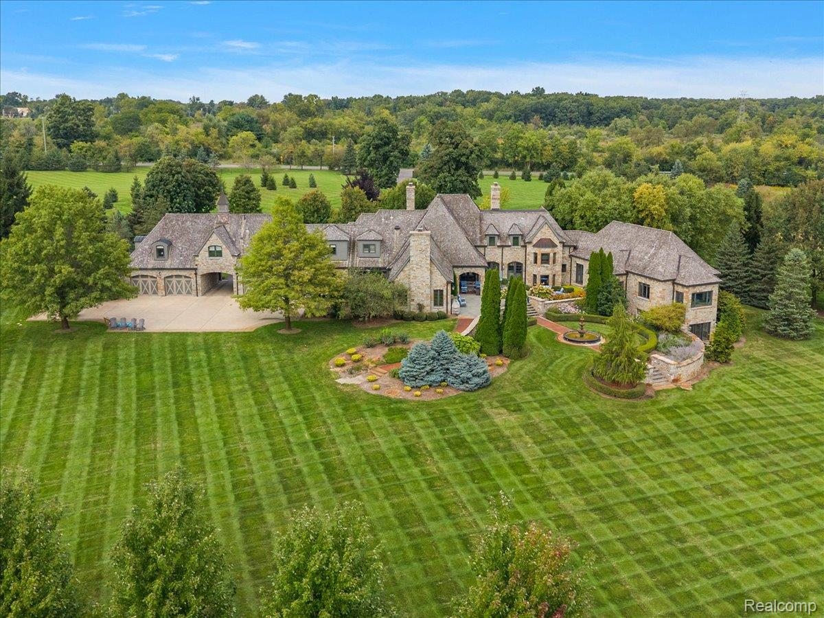 5333 Pleasant Lake Road