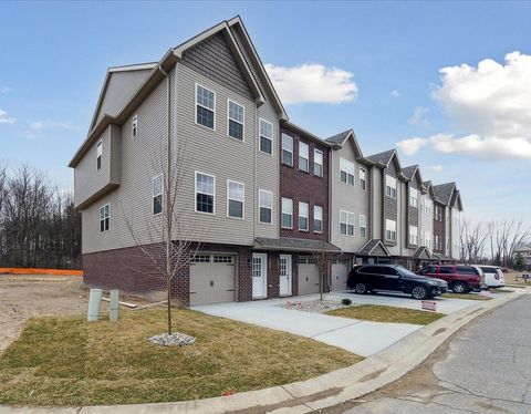 1695 PINECROFT Lane Howell Township Livingston MI 48855
