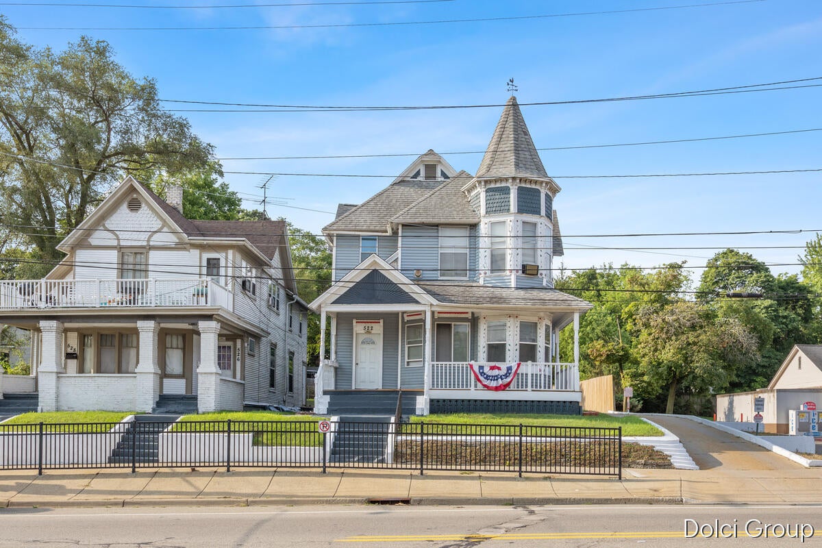 522 Michigan Street NE