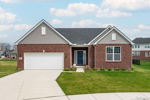 Photo of 24737 Arbor Court, Macomb Township, MI 48042 (MLS # 20261025242)