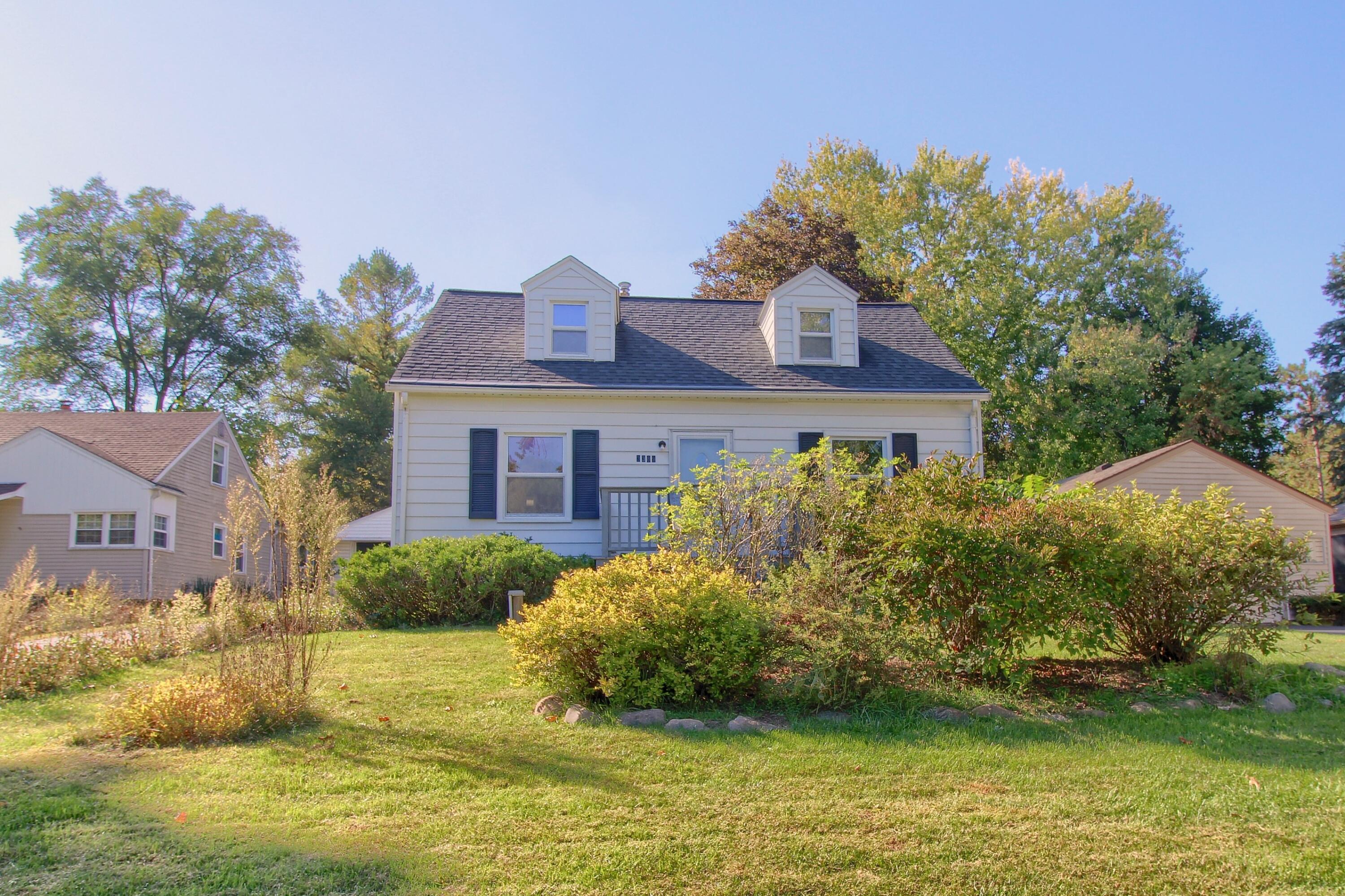 3389 Beaumont Avenue