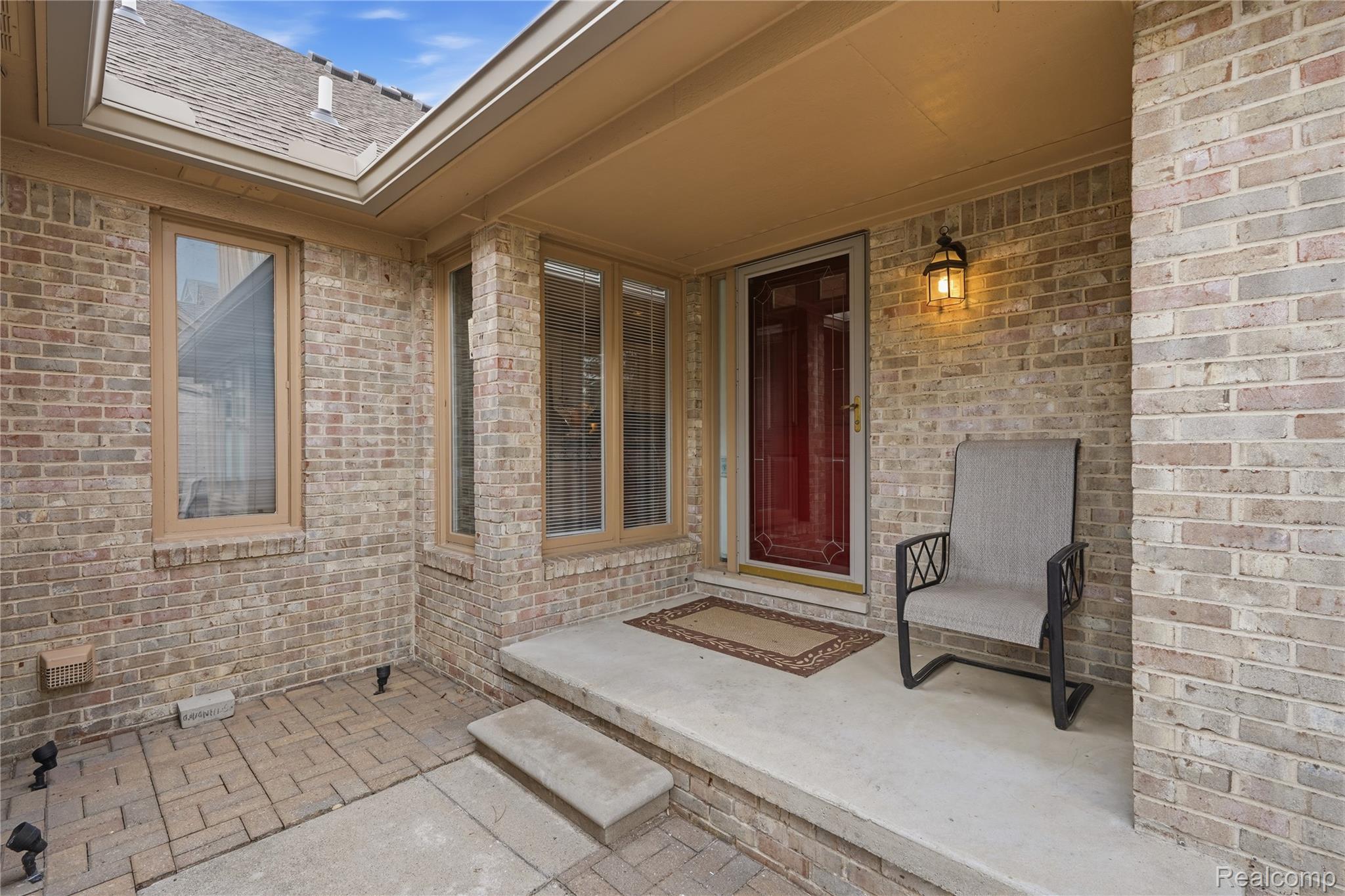5828 Dawn Ridge Drive