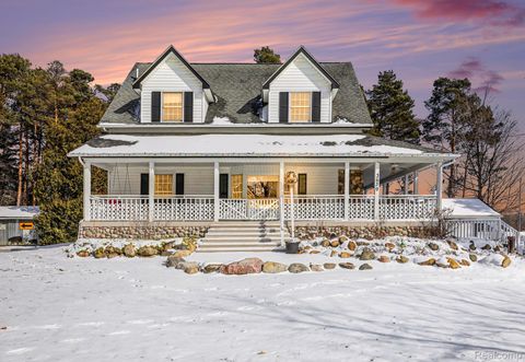 3639 Howland Road Almont Township MI 48003