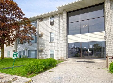 500 E MONROE Street 304 Dundee Village MI 48131