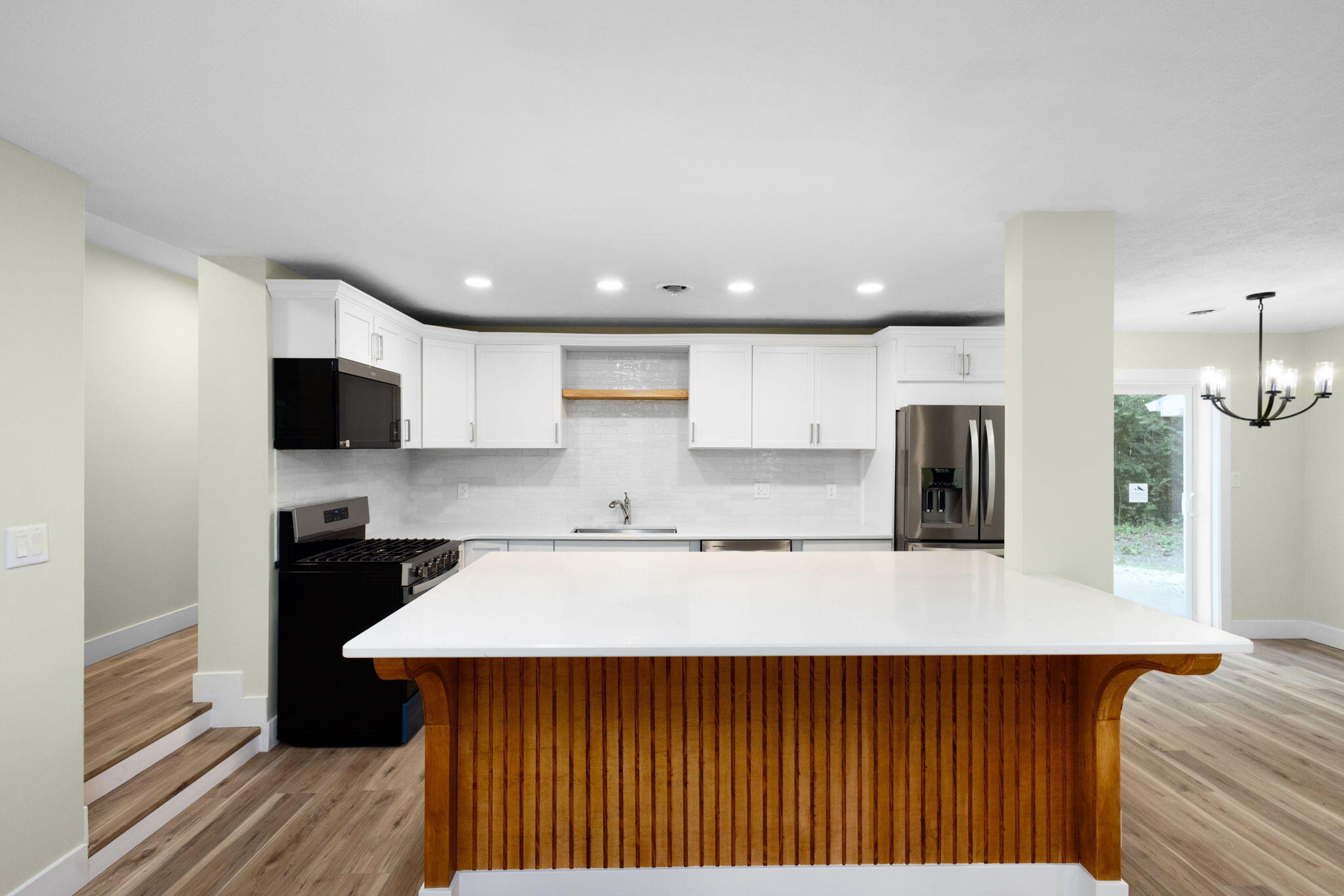 25590 Redfield Street